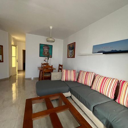 Playa Chica Apt With Terrace 100 M From The Sea Puerto del Carmen  Buitenkant foto